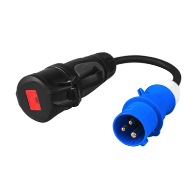 GREENCELL ADATTATORE PRESA DA CEE ROSSA 16A 400V A CEE BLU 16A 230V 3P