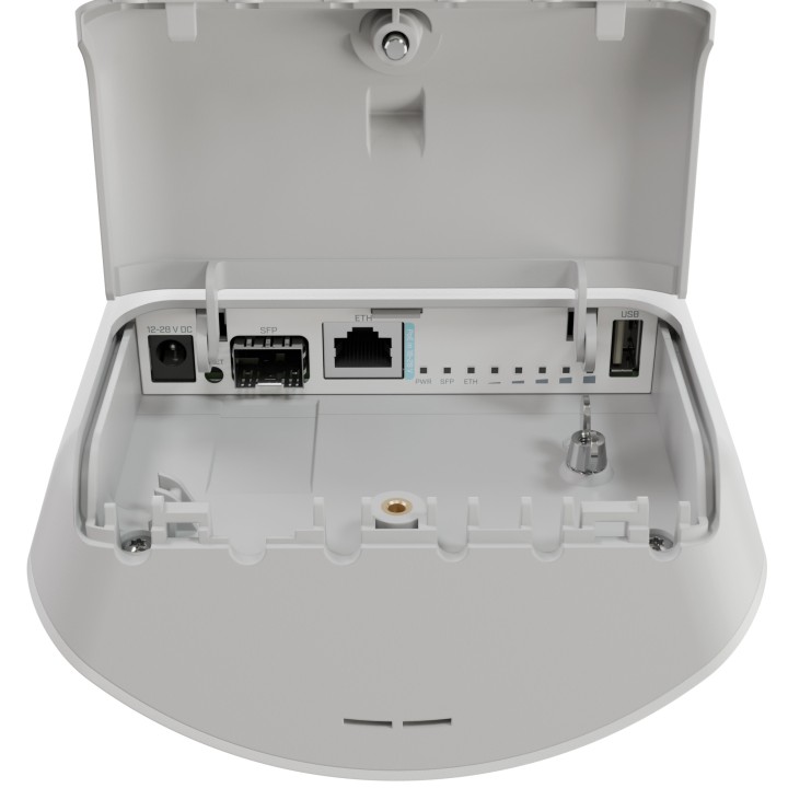 Mikrotik mANTBox ax 15s L22UGS-5HaxD2HaxD-15S